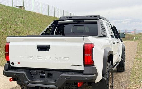 Toyota Tacoma, 2025 год, 11 900 000 рублей, 8 фотография