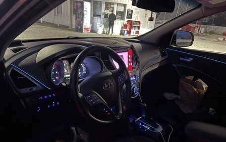 Hyundai Santa Fe III рестайлинг, 2015 год, 2 400 000 рублей, 3 фотография