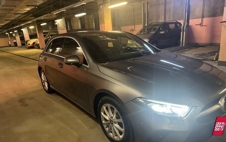 Mercedes-Benz A-Класс, 2018 год, 2 300 000 рублей, 3 фотография