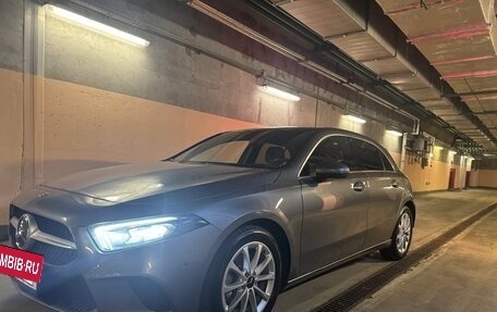 Mercedes-Benz A-Класс, 2018 год, 2 300 000 рублей, 4 фотография