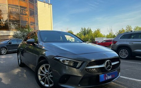 Mercedes-Benz A-Класс, 2018 год, 2 300 000 рублей, 15 фотография