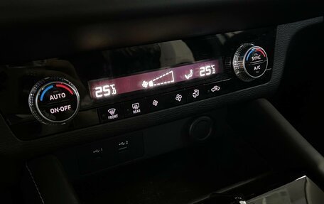 Mitsubishi Outlander, 2023 год, 3 650 000 рублей, 18 фотография