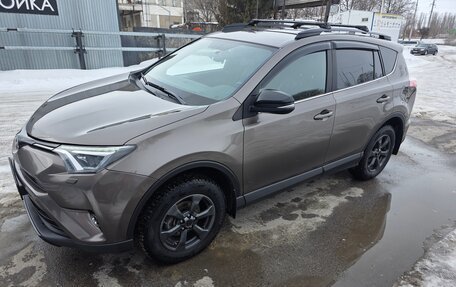 Toyota RAV4, 2019 год, 2 950 000 рублей, 2 фотография
