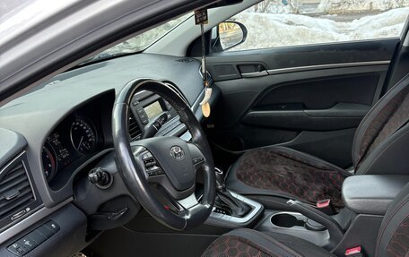 Hyundai Elantra VI рестайлинг, 2018 год, 1 400 000 рублей, 5 фотография