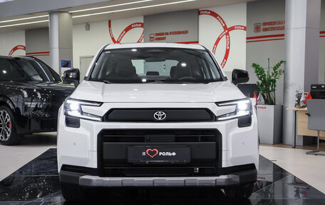 Toyota RAV4, 2025 год, 5 090 000 рублей, 4 фотография