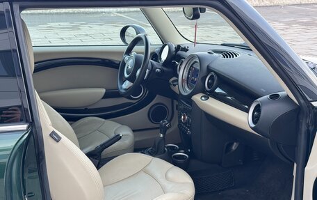 MINI Hatch, 2010 год, 14 фотография