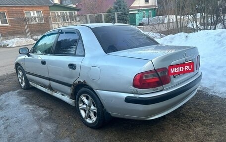 Mitsubishi Carisma I, 2001 год, 75 000 рублей, 3 фотография