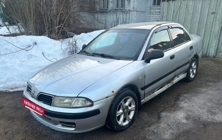 Mitsubishi Carisma I, 2001 год, 75 000 рублей, 2 фотография