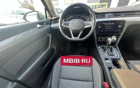 Volkswagen Passat B8 рестайлинг, 2023 год, 2 242 000 рублей, 9 фотография