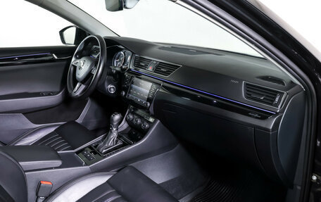 Skoda Superb III рестайлинг, 2016 год, 1 990 000 рублей, 10 фотография