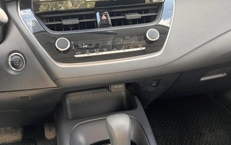 Toyota Corolla, 2023 год, 2 350 000 рублей, 5 фотография