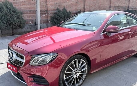 Mercedes-Benz E-Класс, 2019 год, 4 700 000 рублей, 1 фотография