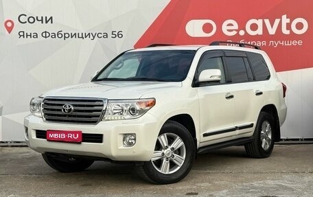 Toyota Land Cruiser 200, 2012 год, 3 299 000 рублей, 1 фотография