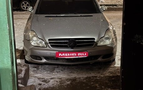 Mercedes-Benz CLS, 2005 год, 600 000 рублей, 4 фотография