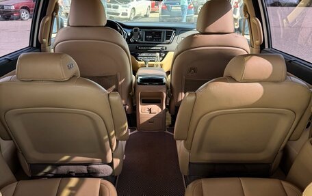 KIA Carnival III, 2018 год, 3 100 000 рублей, 20 фотография