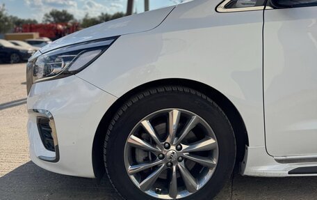 KIA Carnival III, 2018 год, 3 100 000 рублей, 21 фотография