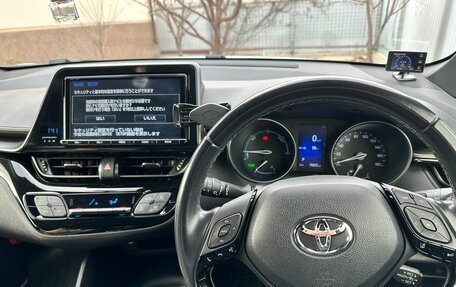 Toyota C-HR I рестайлинг, 2018 год, 2 299 000 рублей, 8 фотография