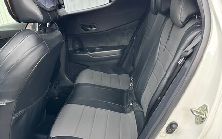 Toyota C-HR I рестайлинг, 2018 год, 2 299 000 рублей, 12 фотография