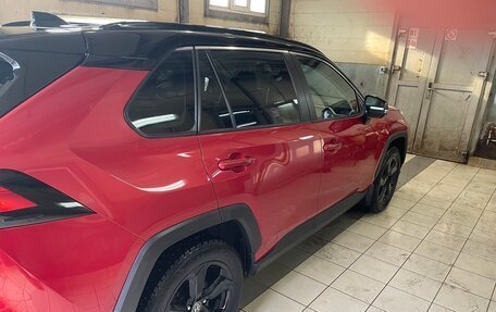 Toyota RAV4, 2021 год, 3 700 000 рублей, 11 фотография