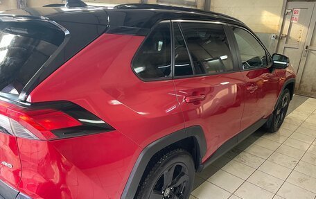 Toyota RAV4, 2021 год, 3 700 000 рублей, 15 фотография