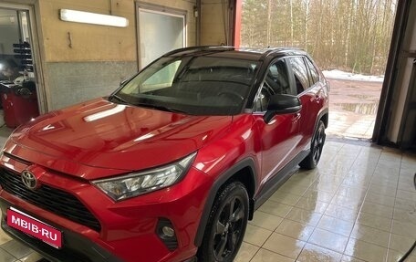 Toyota RAV4, 2021 год, 3 700 000 рублей, 17 фотография