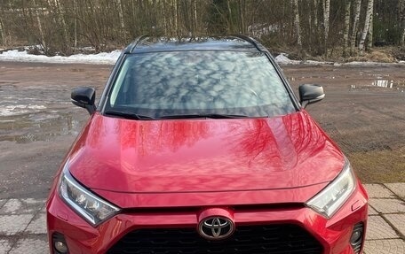 Toyota RAV4, 2021 год, 3 700 000 рублей, 8 фотография