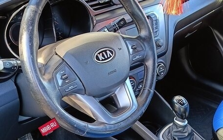 KIA Rio III рестайлинг, 2012 год, 920 000 рублей, 10 фотография