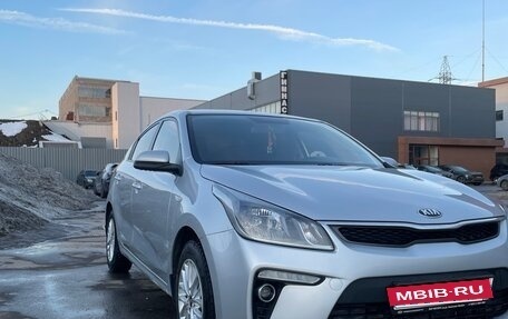KIA Rio IV, 2018 год, 1 290 000 рублей, 2 фотография