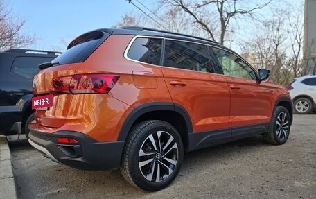 Volkswagen Taos, 2021 год, 2 500 000 рублей, 3 фотография