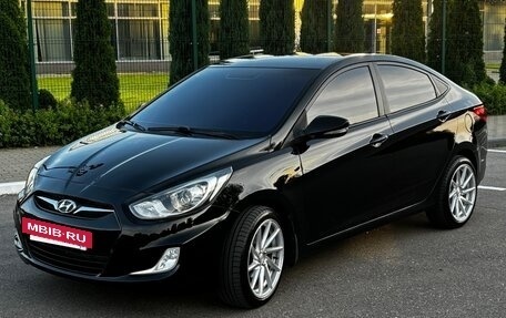 Hyundai Solaris II рестайлинг, 2011 год, 780 000 рублей, 2 фотография