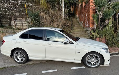Mercedes-Benz C-Класс, 2011 год, 1 000 000 рублей, 3 фотография