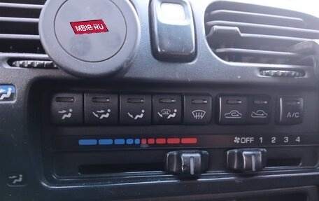 Mazda 626, 1995 год, 255 000 рублей, 10 фотография