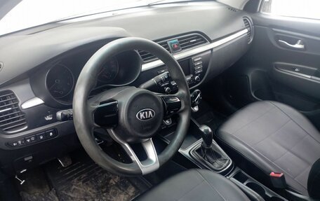 KIA Rio IV, 2018 год, 590 900 рублей, 3 фотография