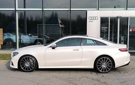 Mercedes-Benz E-Класс, 2018 год, 3 590 000 рублей, 8 фотография