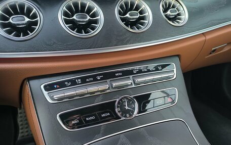 Mercedes-Benz E-Класс, 2018 год, 3 590 000 рублей, 20 фотография