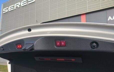 Mercedes-Benz E-Класс, 2018 год, 3 590 000 рублей, 27 фотография