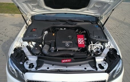 Mercedes-Benz E-Класс, 2018 год, 3 590 000 рублей, 28 фотография