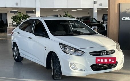 Hyundai Solaris II рестайлинг, 2013 год, 710 000 рублей, 3 фотография