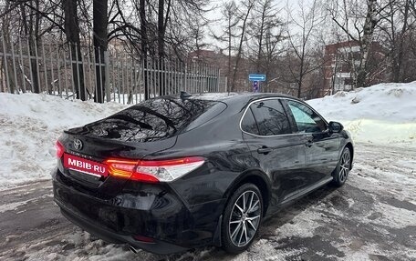 Toyota Camry, 2021 год, 2 980 000 рублей, 3 фотография