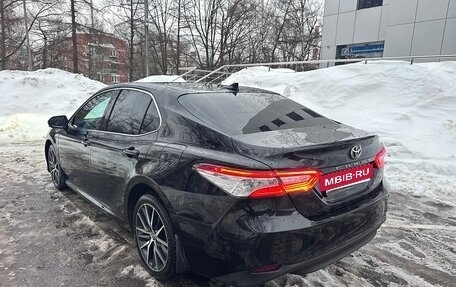 Toyota Camry, 2021 год, 2 980 000 рублей, 4 фотография
