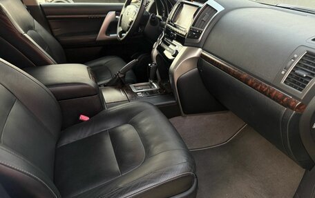 Toyota Land Cruiser 200, 2012 год, 3 299 000 рублей, 12 фотография