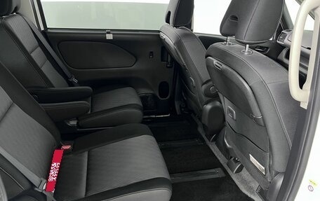 Nissan Serena IV, 2019 год, 3 000 000 рублей, 11 фотография