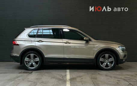 Volkswagen Tiguan II, 2018 год, 2 950 000 рублей, 4 фотография