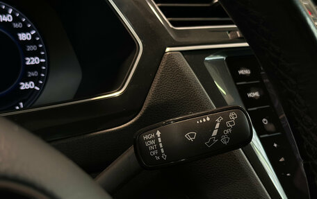 Volkswagen Tiguan II, 2018 год, 2 950 000 рублей, 23 фотография