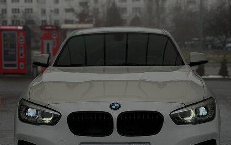 BMW 1 серия, 2019 год, 2 450 000 рублей, 2 фотография
