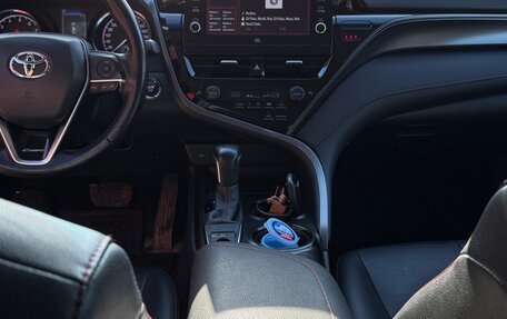 Toyota Camry, 2021 год, 4 090 000 рублей, 10 фотография