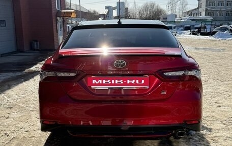 Toyota Camry, 2021 год, 4 090 000 рублей, 6 фотография