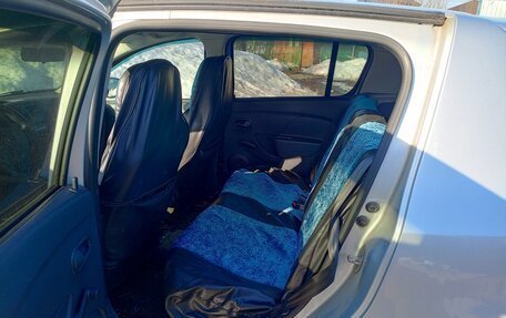 Renault Sandero II рестайлинг, 2016 год, 750 000 рублей, 11 фотография