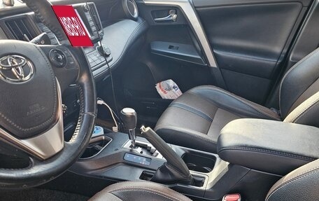 Toyota RAV4, 2017 год, 2 500 000 рублей, 3 фотография