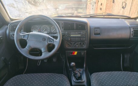 Volkswagen Passat B4, 1994 год, 250 000 рублей, 11 фотография